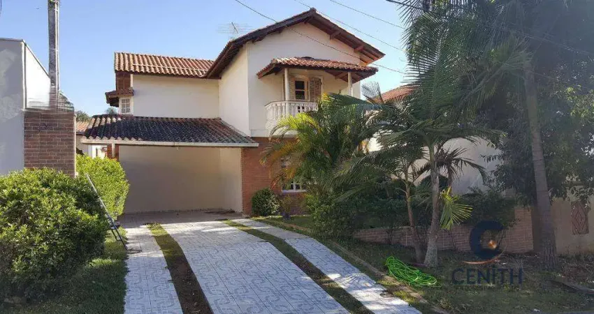 Casa com 3 dorms/1sts, planejados, gourmet - ampla e aconchegante