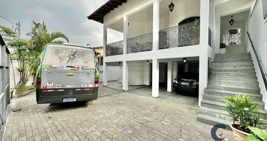 Casa com 4 suítes e integração de ambientes em horizontal park, cotia