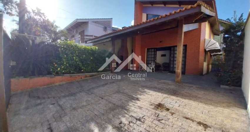 Casa com 3 quartos à venda na Jardim Márcia, 105, Jardim Marcia, Peruíbe