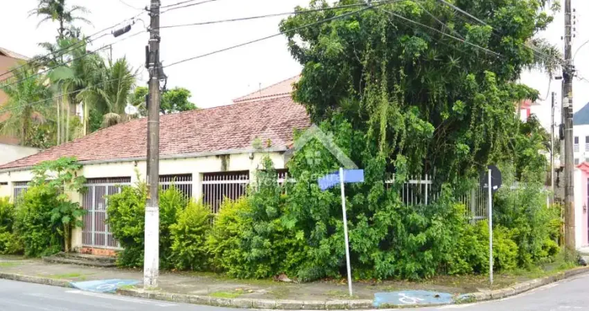 Casa com 3 quartos à venda na Centro, 732, Centro, Peruíbe