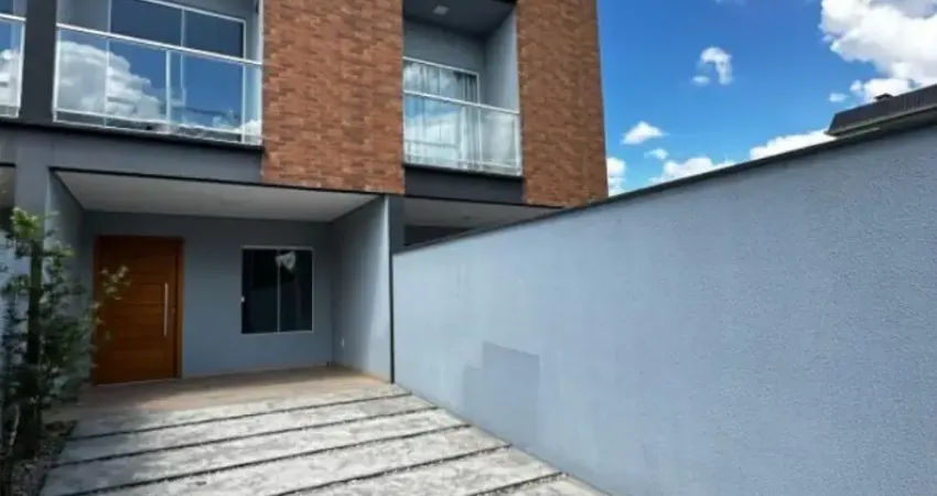 Casa com 3 quartos à venda na Rua São Paulo, Bucarein, Joinville