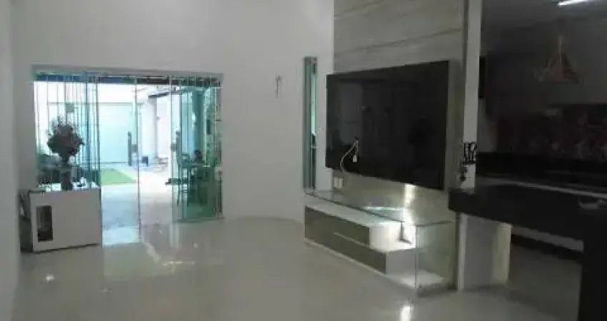 Ampla Casa com 4 Dormitórios e Espaço Gourmet em Jandira – Vila Eunice