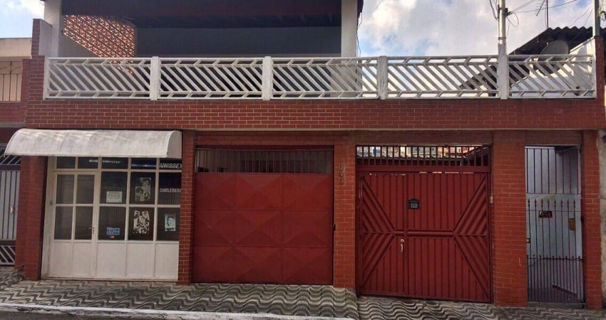 Sobrado c/ 5 Quartos, 5 vagas / 750m² AC + 3 casas de alugueis (renda)