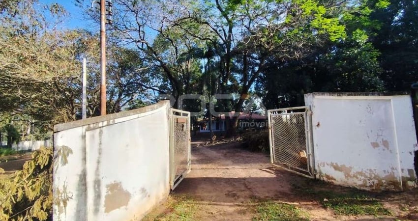 Chácara para alugar em Valparaíso, São Carlos - 3 dormitórios e churrasqueira!