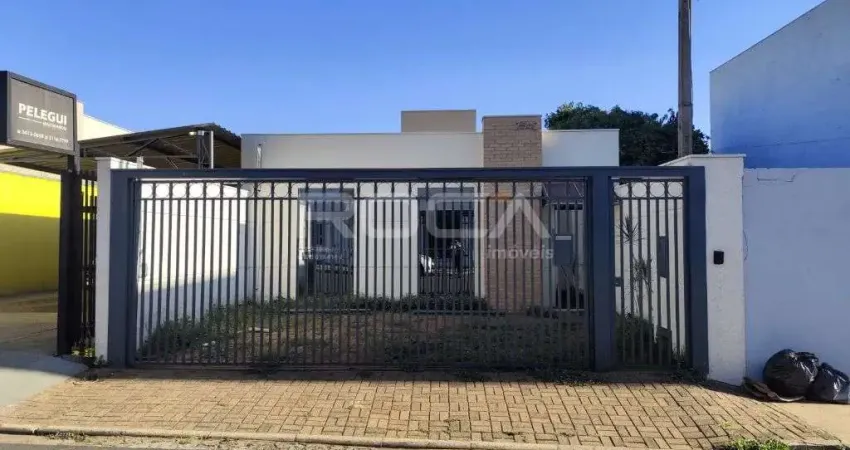 Espaço comercial no centro de são carlos. 4 salas, 2 banheiros, copa, 3 garagens.