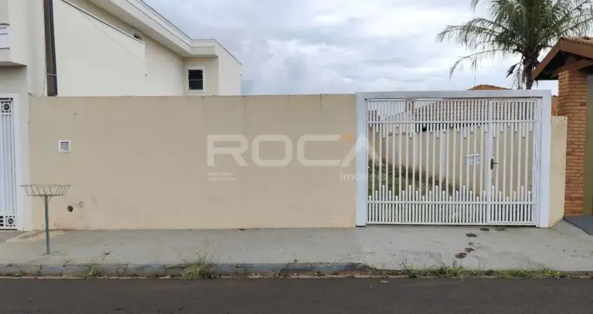 Casa padrão para alugar no parque fehr, são carlos: 1 dormitório, 10 garagens e quintal com grama!