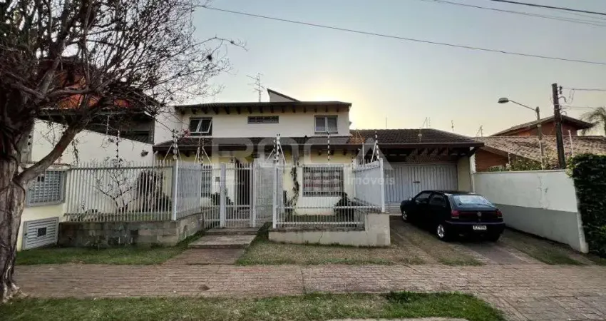 Linda casa de alto padrão com 3 dormitórios na vila costa do sol