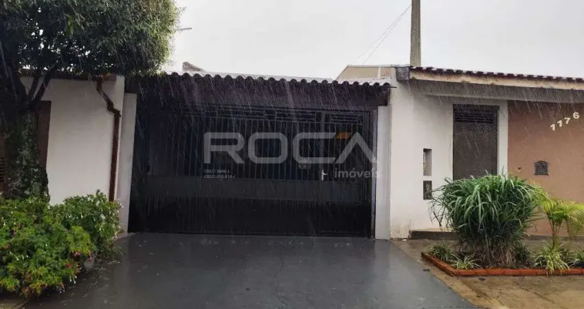 Casa à venda e locação no Parque Paraíso, São Carlos: 2 dormitórios e 2 garagens.