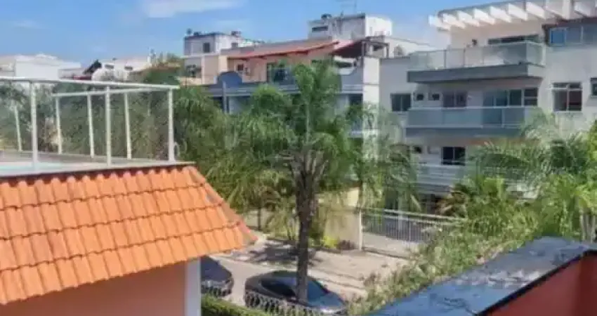 LINDA CASA EM CONDOMÍNIO Rua Gláucio Gil  (Recreio dos Bandeirantes)