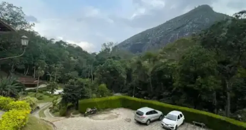 Casa Alto Padrão com Vista Deslumbrante - Petrópolis-Rj