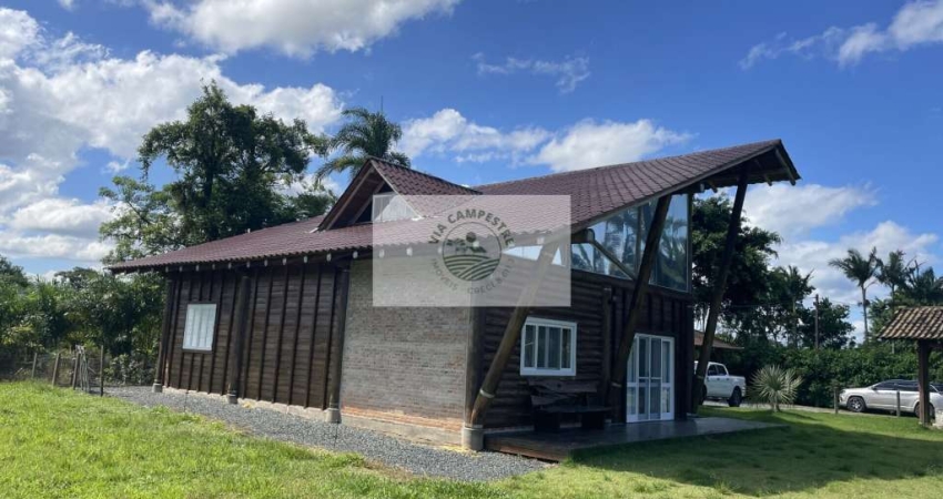 Sítio na Estrada da Ilha, 5.700 m², residência com 180 m², apenas 5 km do Shopping Garten, analisa troca