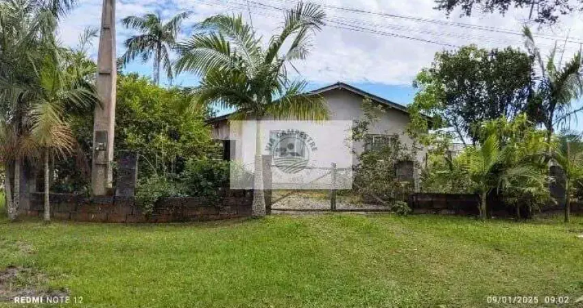 Terreno à venda na Praia do Ervino, São Francisco do Sul 