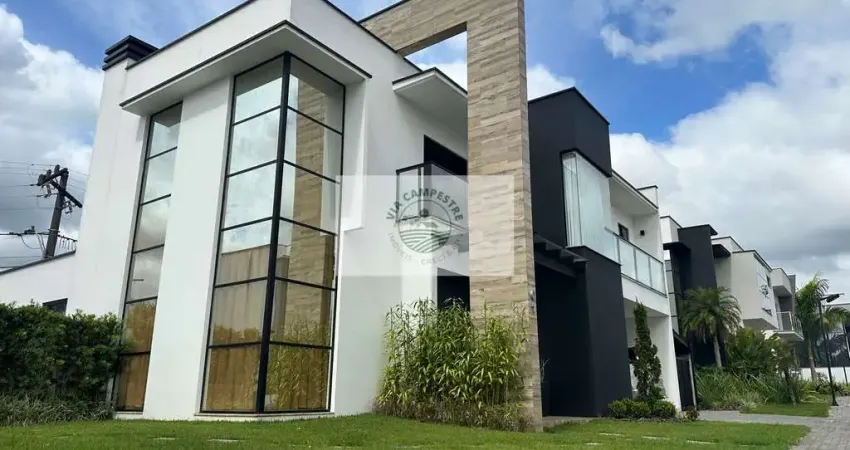 Residencia em condominio fechado, 3 quartos mais um escritorio, com piscina, apenas 3 anos de uso, analisa permuta