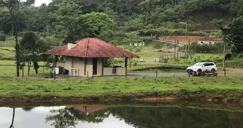 Chácara com 129.000 m², casa, ranchos, lagos, no vila nova, 80% limpa, escriturada, aceita troca