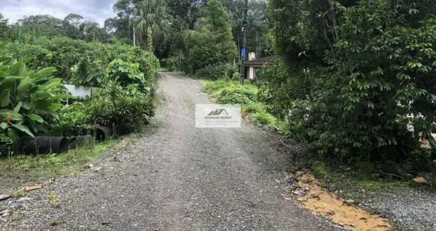 Amplo terreno urbano com 81.091 m², localizado na lateral da Rua Colon, bairro Gloria