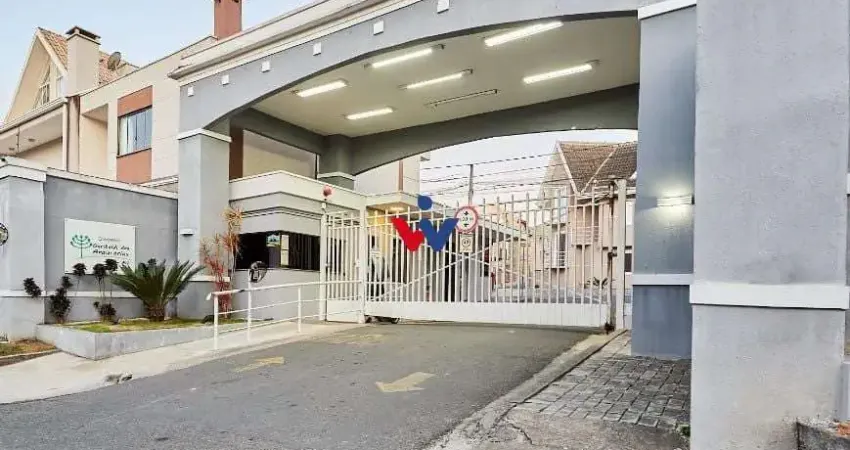 Sobrado com 4 dormitórios à venda, 169 m  por R  790.000,00 - Cachoeira - Curitiba PR