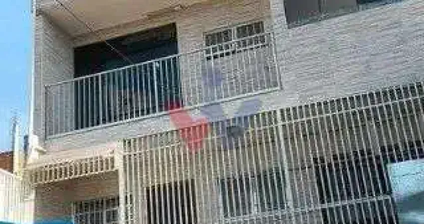 Triplex à Venda Espaço, Versatilidade e Alto Potencial de Renda