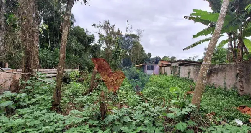 Terreno à Venda em Guaratuba, 414m a 1.300m do Mar, Excelente Oportunidade