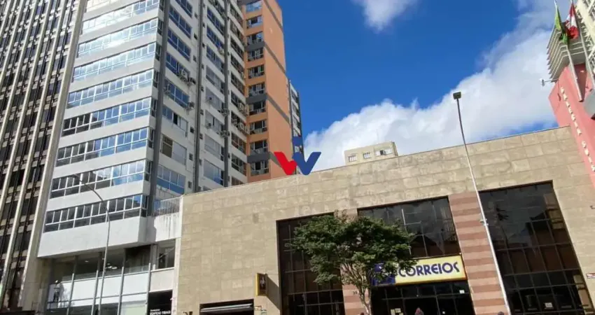 Andar Corporativo à venda, 488 m  por R  2.700.000,00 - Centro - Curitiba PR