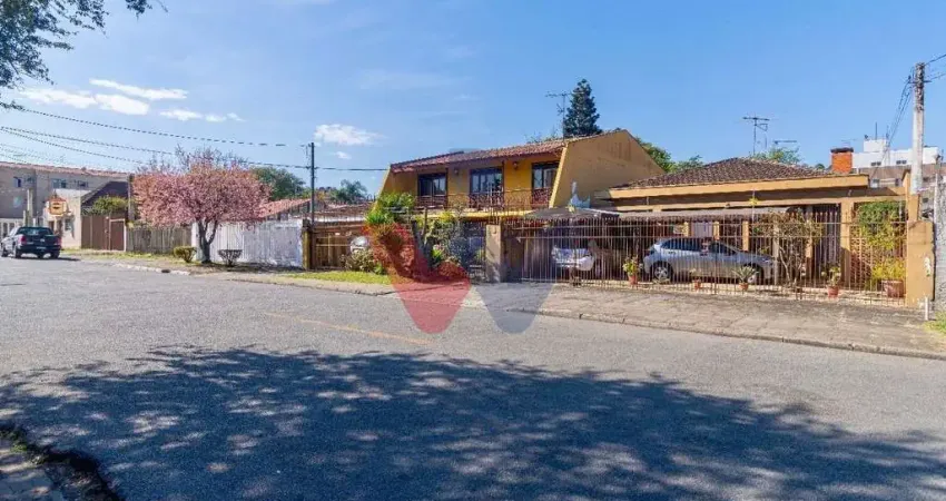 Casa ampla 6 quartos no Prado Velho, Próxima à PUC, ideal para investidores ou escolinha
