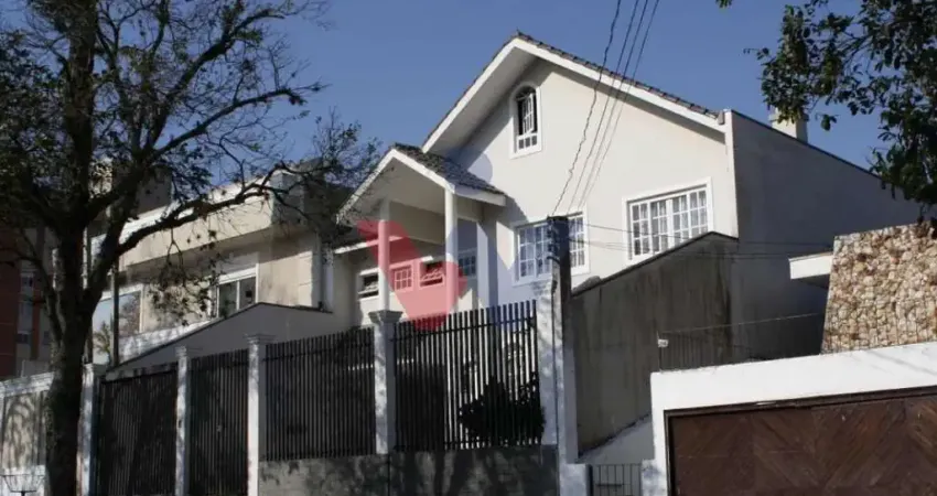 Excelente casa a venda com 330m no Alto da XV, Localização privilegiada e casa averbada no local