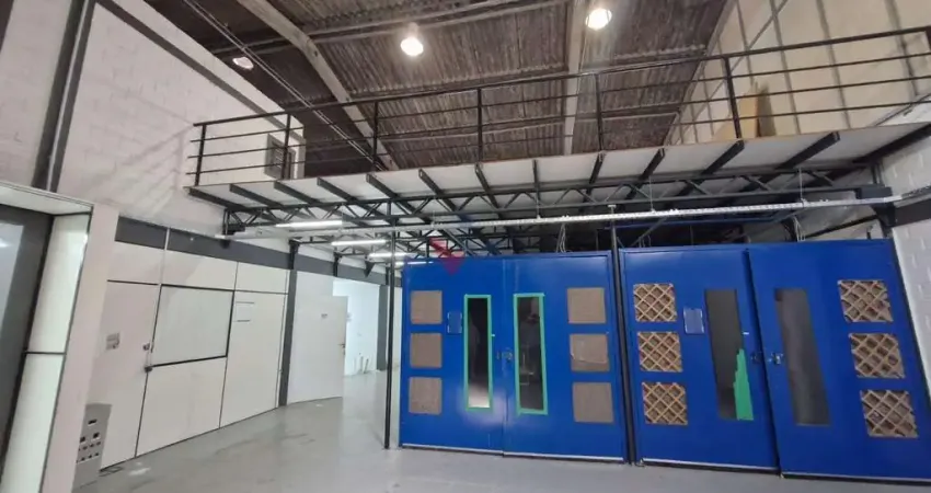 Barracão comercial em esquina | 850 m  construídos em terreno de 960 m