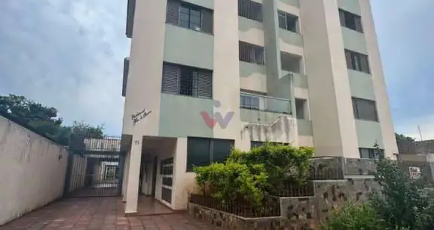 Apartamento amplo e mobiliado com 3 quartos e sacada  próximo ao centro e uem