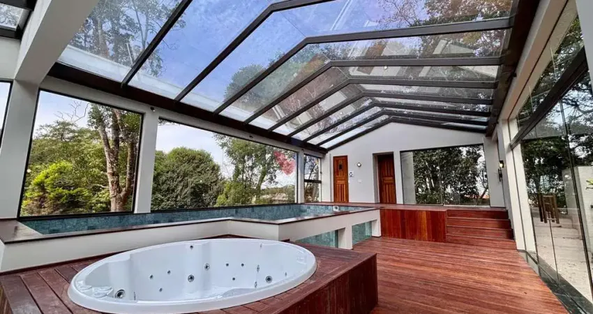 Lomas de navarra mansão luxuosa com 4 suítes, piscina e conexão com a natureza