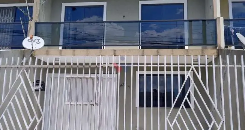 Sobrado triplex no capão raso  3 quartos, ático amplo, mobiliado e sem condomínio