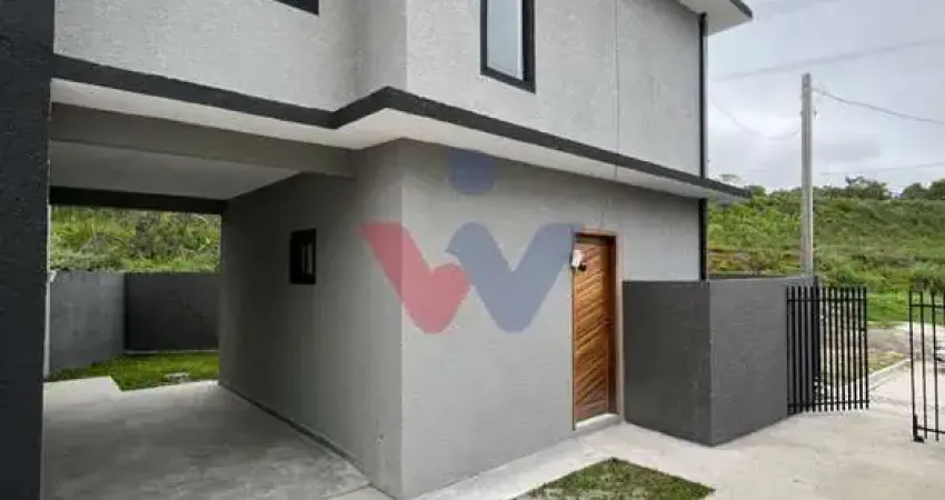 Sobrado no Vitória Régia com 2 Quartos e Possibilidade de Compra Sem Entrada