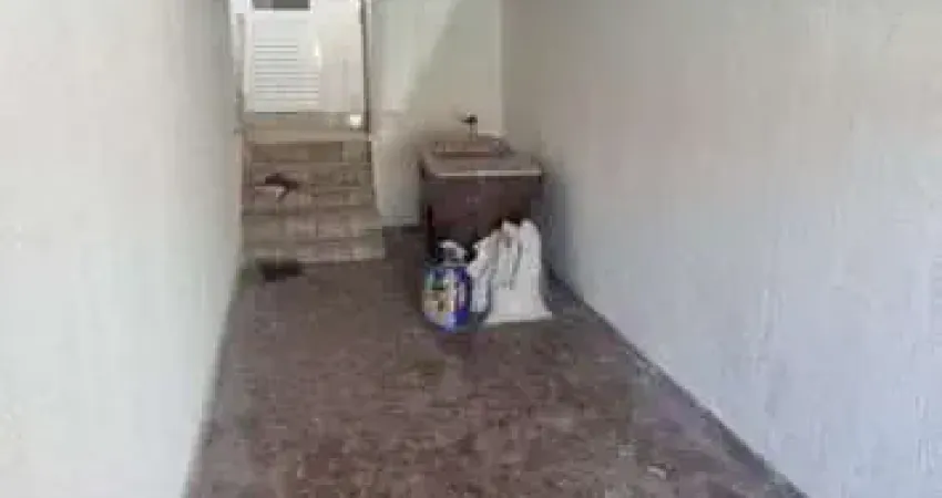 Casa com 2 quartos para alugar na Vila São João da Boa Vista, Bauru 