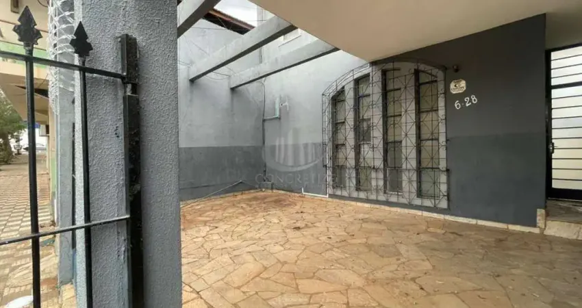 Casa com 3 quartos para alugar no Centro, Bauru 