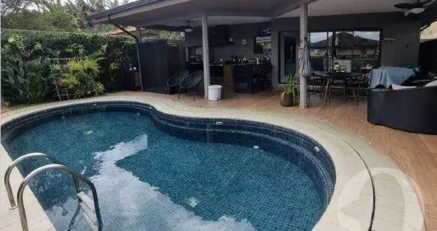 Casa com 3 dormitórios à venda, 260 m² por R$ 3.500.000,00 - Alphaville 06 - Santana de Parnaíba/SP