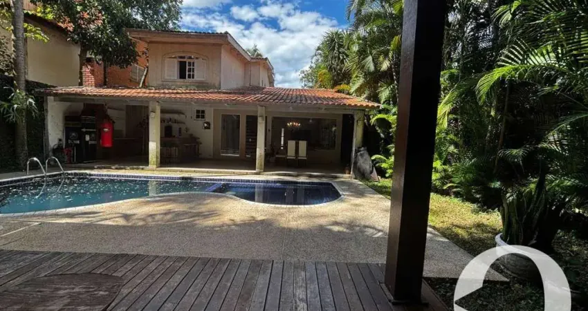 Casa com 3 dormitórios à venda, 247 m² por R$ 2.200.000,00 - Alphaville 05 - Santana de Parnaíba/SP