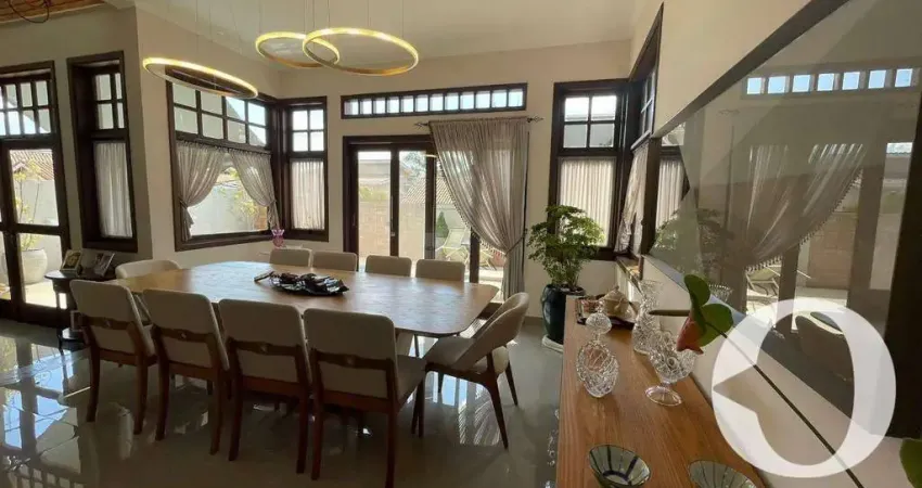 LINDA CASA COMPLETA, COM AMPLO LIVING E LAZER COMPLETO