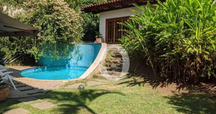 Casa com 4 dormitórios à venda, 650 m² por R$ 5.850.000,00 - Alphaville 02 - Barueri/SP