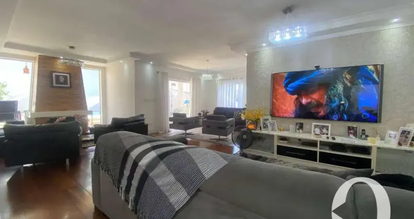 Casa com 3 dormitórios à venda, 250 m² por R$ 2.400.000,00 - Alphaville 09 - Santana de Parnaíba/SP