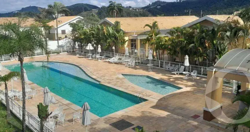 Casa com 3 dormitórios à venda, 180 m² por R$ 1.830.000 - Tamboré 06 - Santana de Parnaíba/SP
