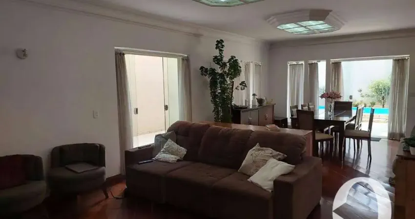 Casa com 4 dormitórios à venda, 228 m² por R$ 3.650.000,00 - Alphaville 04 - Santana de Parnaíba/SP