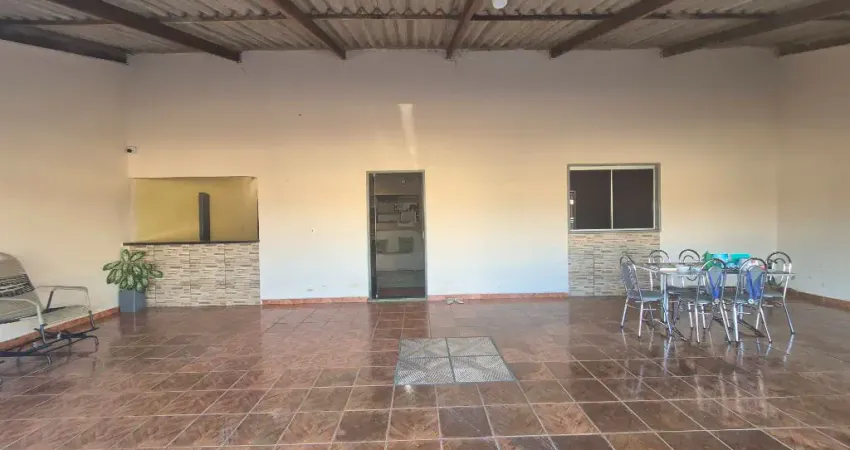 Casa a venda, no bairro Flodoaldo, 4 quartos, ótima localização