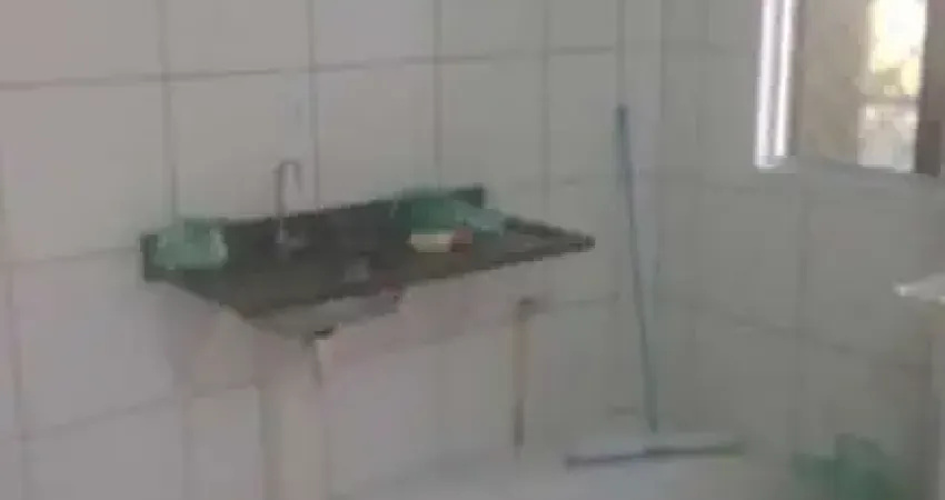 Apartamento Térreo de 2 Quartos no Condomínio Girassol – QN 505, Samambaia Sul D140