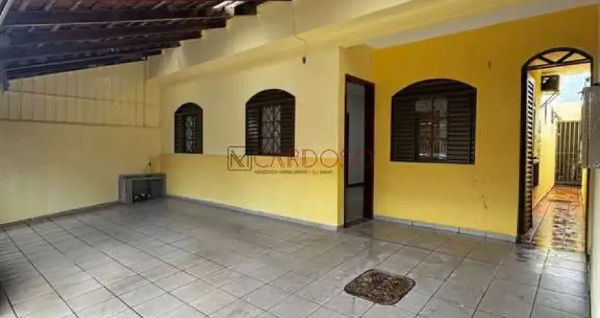 Casa na Laje, 3 Quartos, 2 Suíte, Garagem Coberta, Aceita Financiamento, Casa na Candangolândia QR 01
