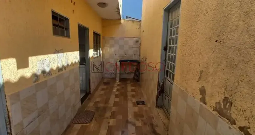 Casa 02 quartos em samambaia, esquina na laje, aceita financiamento e fgts, com ponto comecial