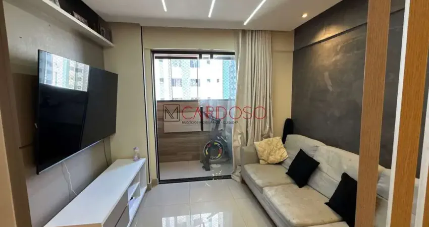 Apartamento 02 quartos com varanda, suite, reformado, aceita financiamento e FGTS, san lorenzo