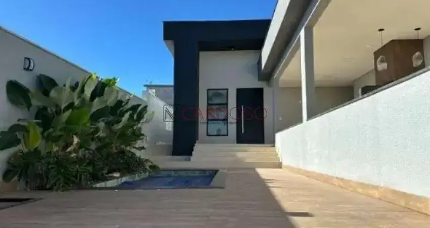 Casa 03 quarto em arniqueiras em condomínio fechado, alto padrão, lazer, aceito carro e imóvel