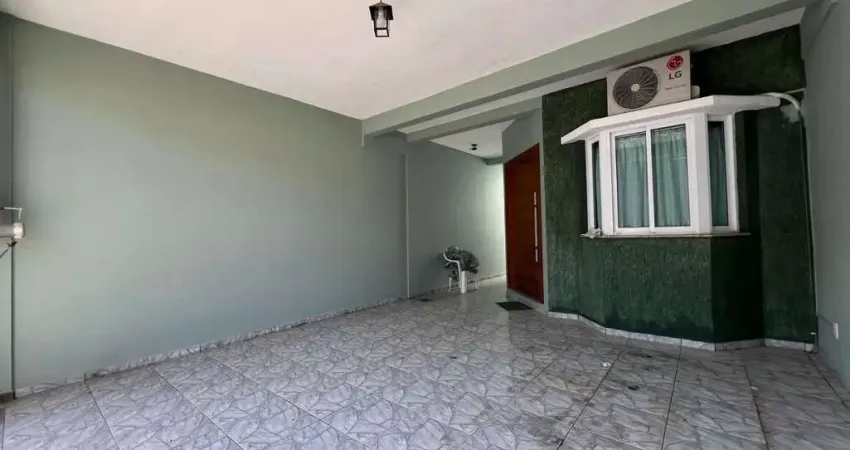 Casa para Venda, Jardim Morumbi II, 3 dormitórios, 2 suítes, 3 banheiros, 2 vagas