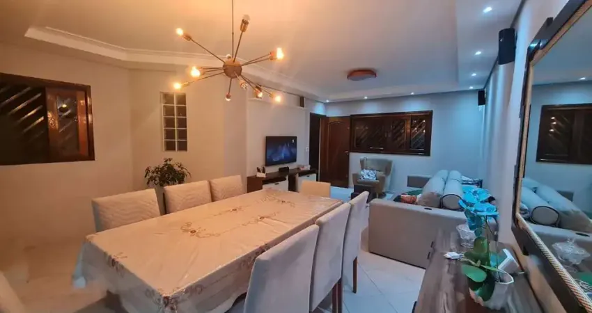 Sobrado para venda em Jardim Vila Galvão com 3 quartos, sendo 1 suíte, 192m²