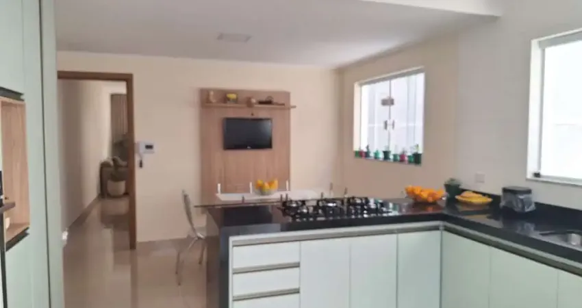 Sobrado para venda em Vila Galvão com 3 quartos, sendo 1 suíte, 131m²