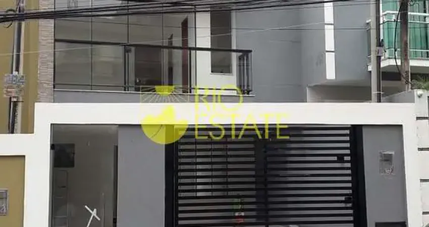 Casa com 3 dormitórios à venda, 143 m² por R$ 690.000,00 - Jardim Belvedere - Volta Redonda/RJ