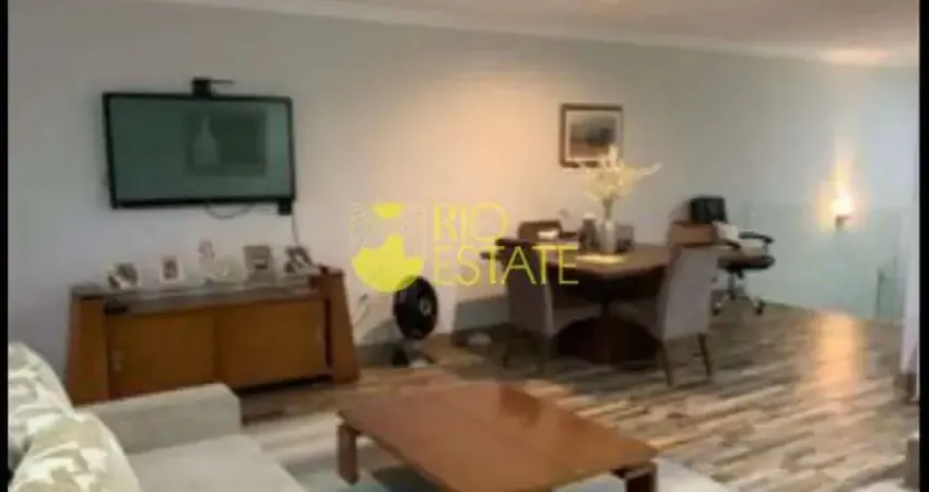 Casa com 3 dormitórios à venda, 215 m² por R$ 800.000,00 - Jardim Belvedere - Volta Redonda/RJ